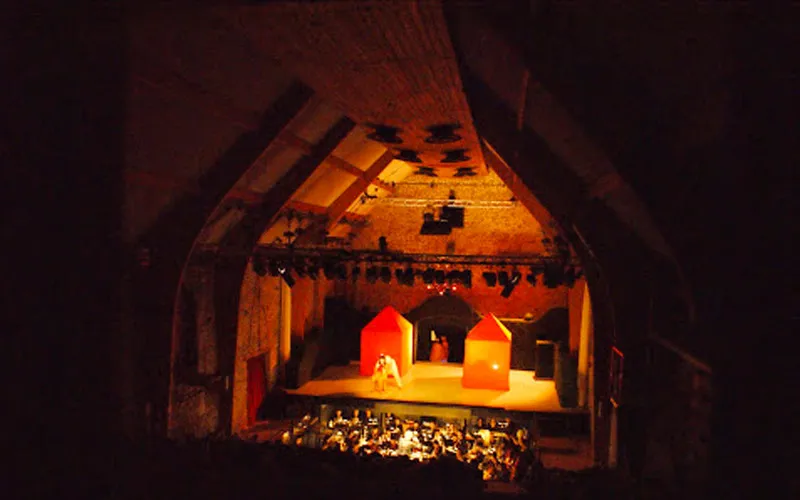 Scénographie de L’Enlèvement au sérail, Festival de Sédières, Corrèze, 2011
