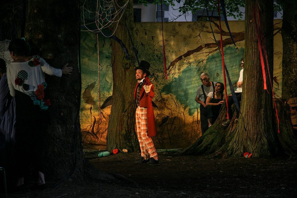 Scénographie de La Forêt mouillée, Théâtre La Chélidoine, Ussel — festival « Ah la Belle Étoile », 2014