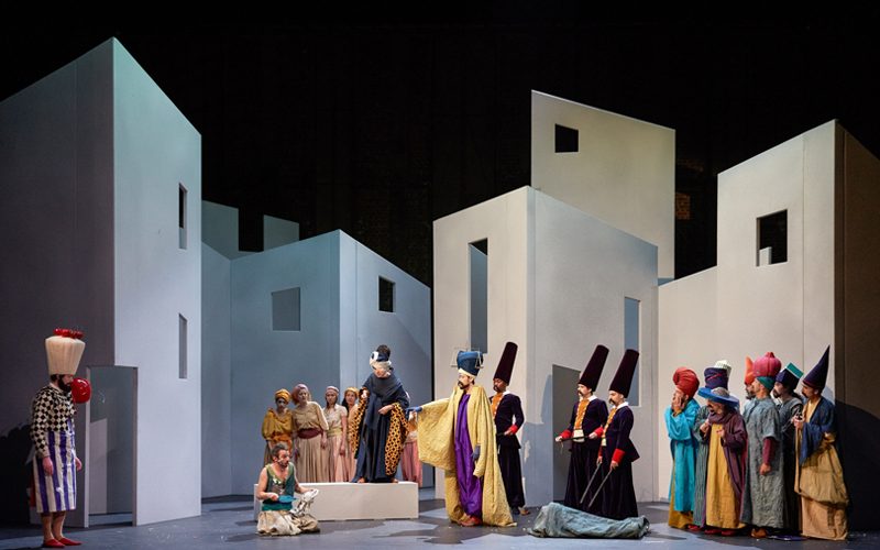 Scénographie de Mârouf, savetier du Caire, Théâtre national de l’Opéra Comique, Paris, 2013