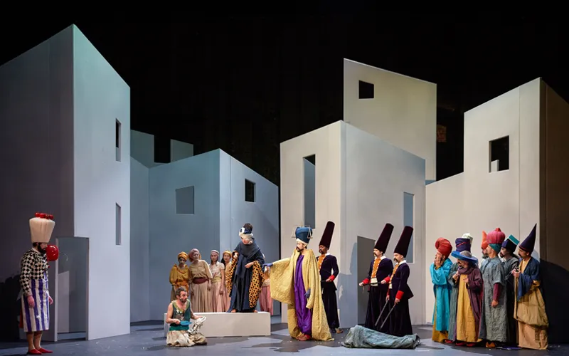 Scénographie de Mârouf, savetier du Caire, Théâtre national de l’Opéra Comique, Paris, 2013